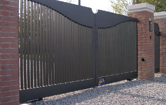 Купить новые ворота Абакан откатные в Кунгуре по цене от 83456 руб