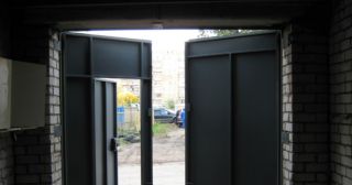 Купить гаражные ворота распашные Кунгур, цена от 3912 руб.