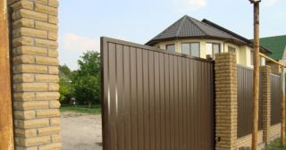 Купить откатные ворота из профнастила Кунгур, цена от 1774 руб.